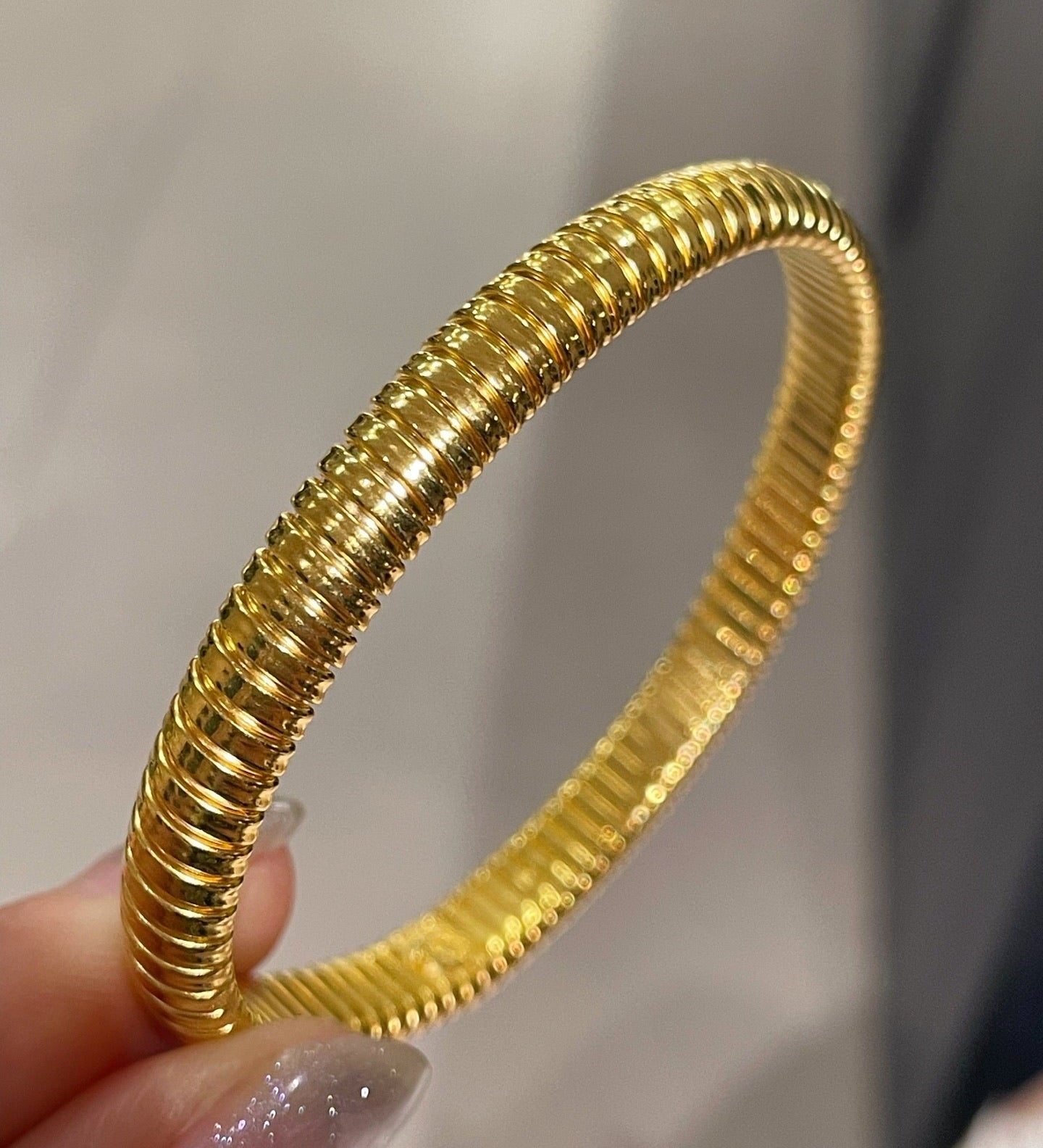 Italian Ribbed Flex Bangle - Gold - floysun