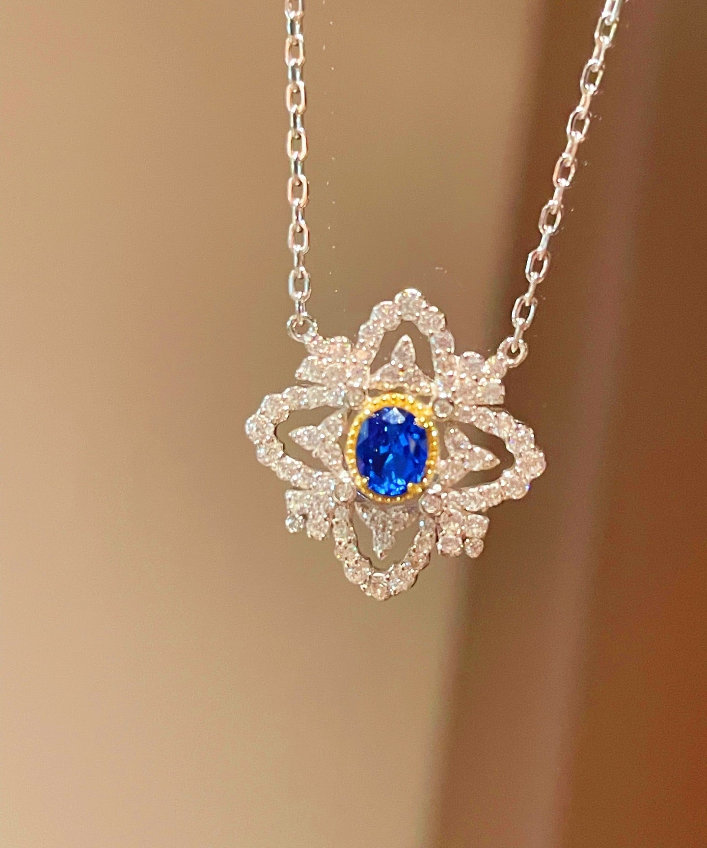 Italian Style Blue Sapphire Clover Necklace with Diamond Lace - floysun
