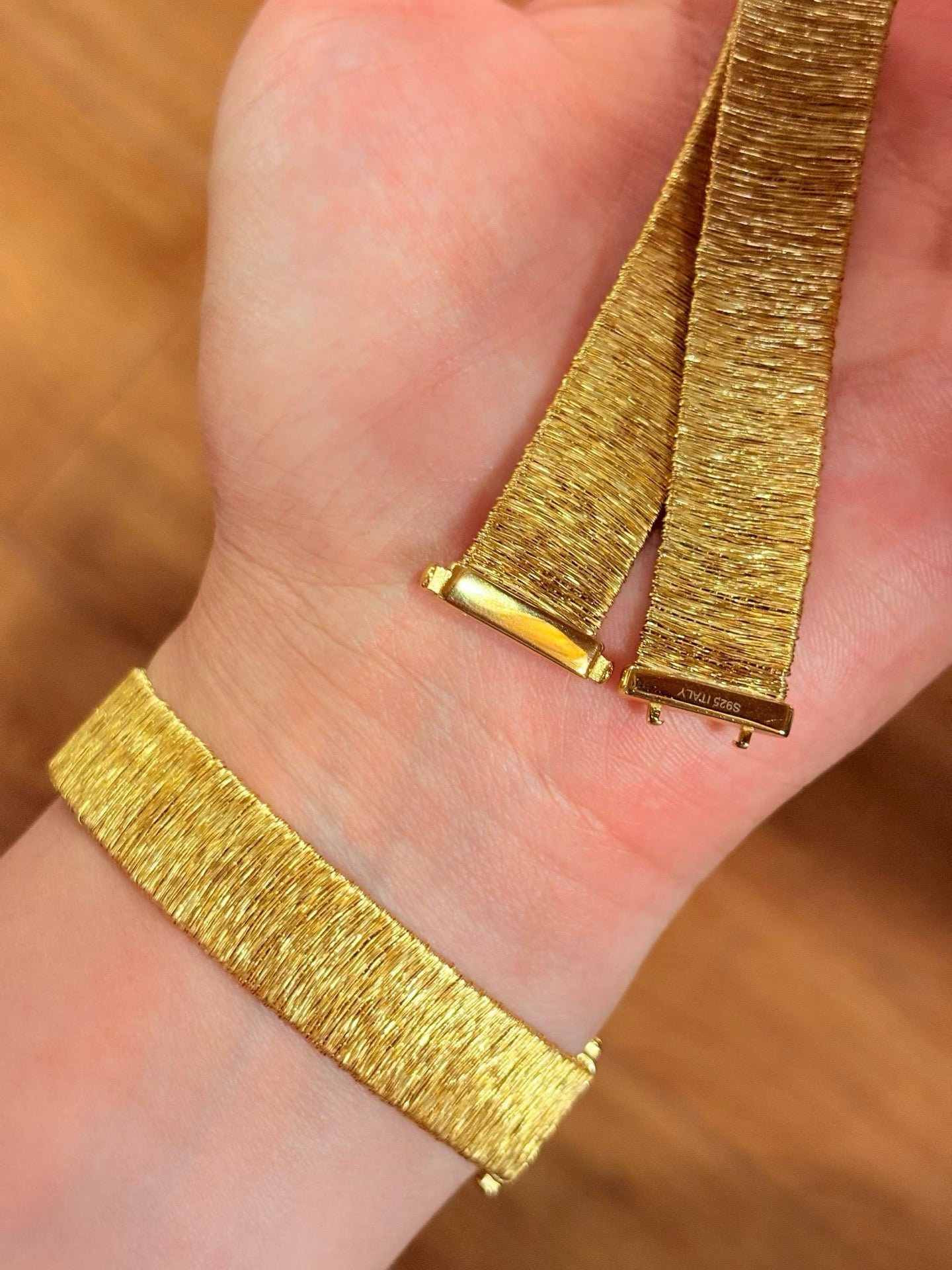 Italian Wide - Band Shimmering Silver - Thread Bracelet — Premium Light Luxury Bracelet - floysun