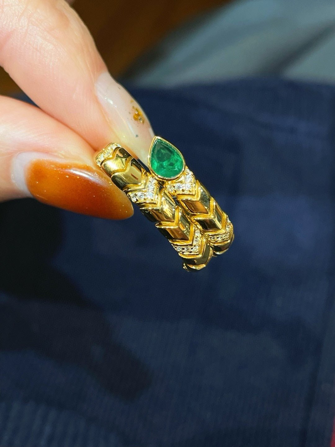 K - Yellow Gold Serpent Green Chalcedony Stretch Ring - floysun