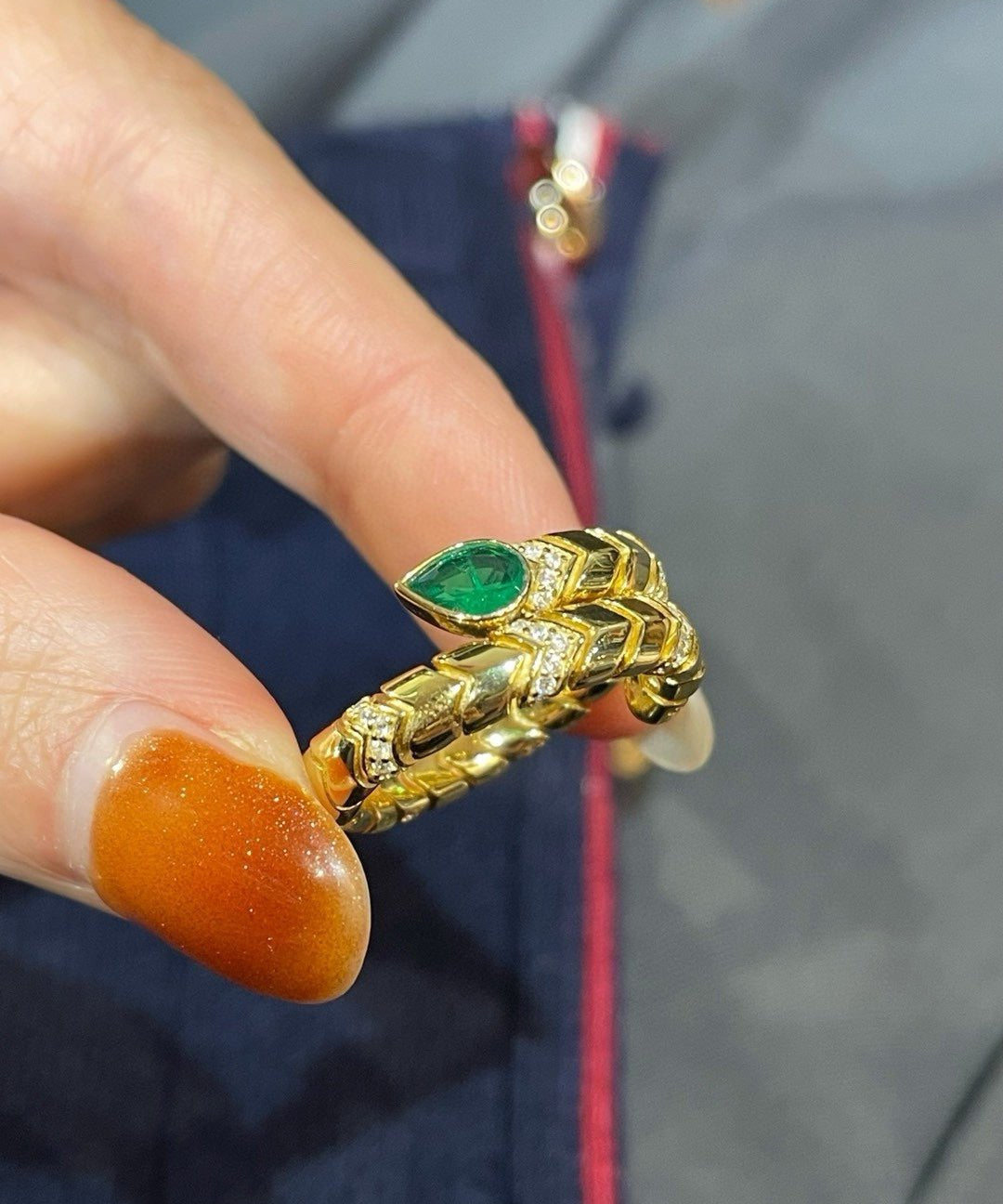 K - Yellow Gold Serpent Green Chalcedony Stretch Ring - floysun