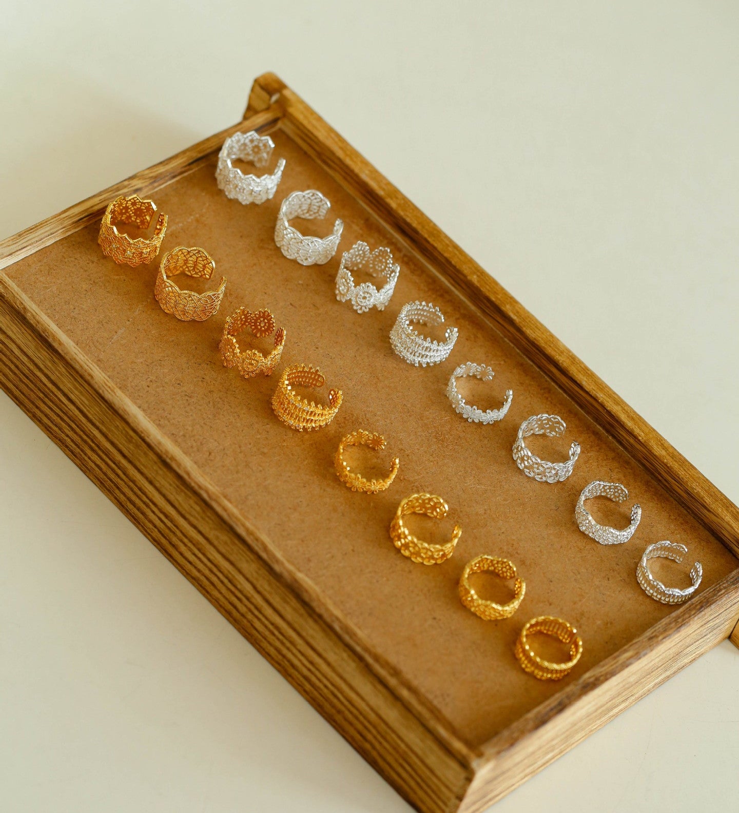 Lace Pattern Diamond Open Ring - floysun