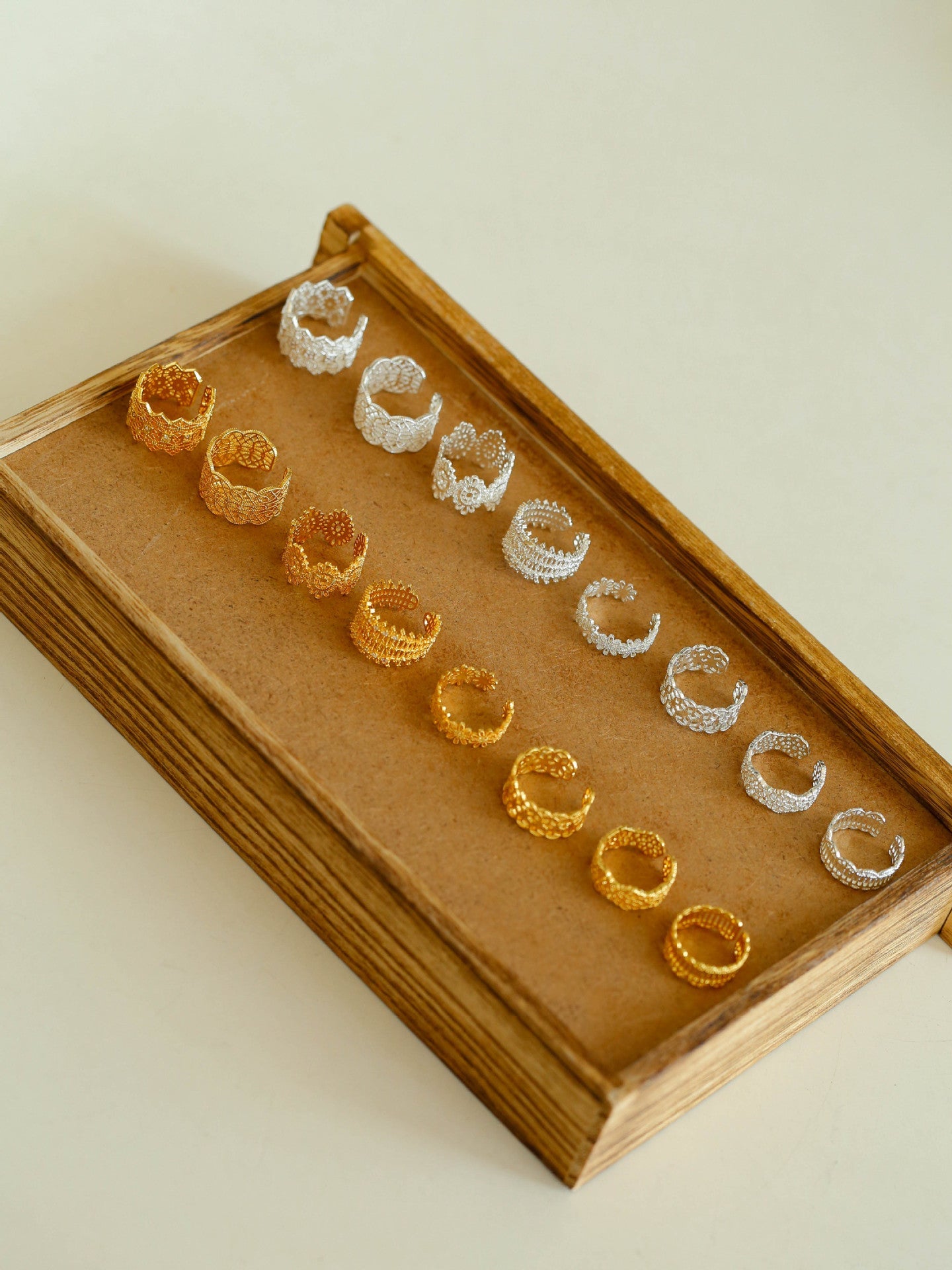 Lace Pattern Diamond Open Ring - floysun