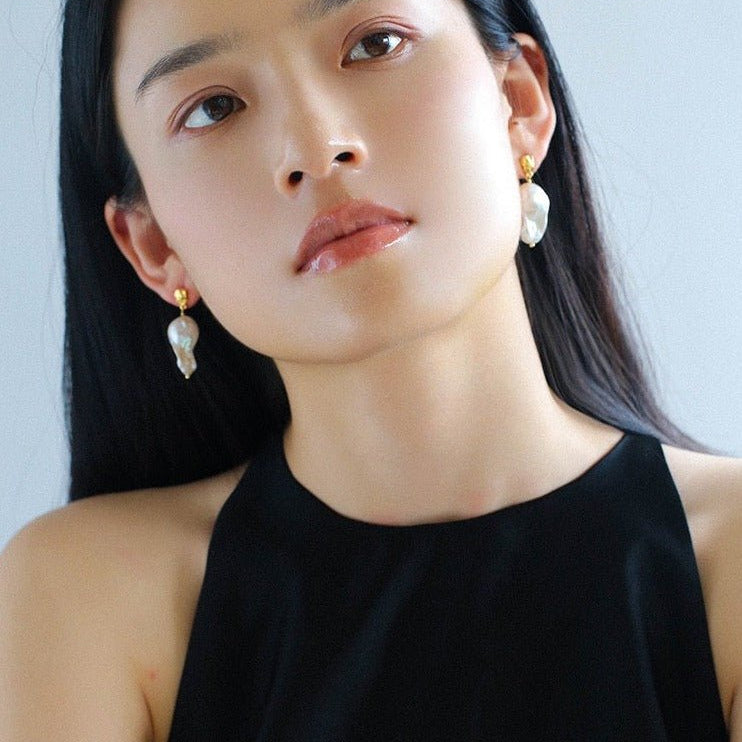 Lava Metal Baroque Pearl Drop Earrings - floysun
