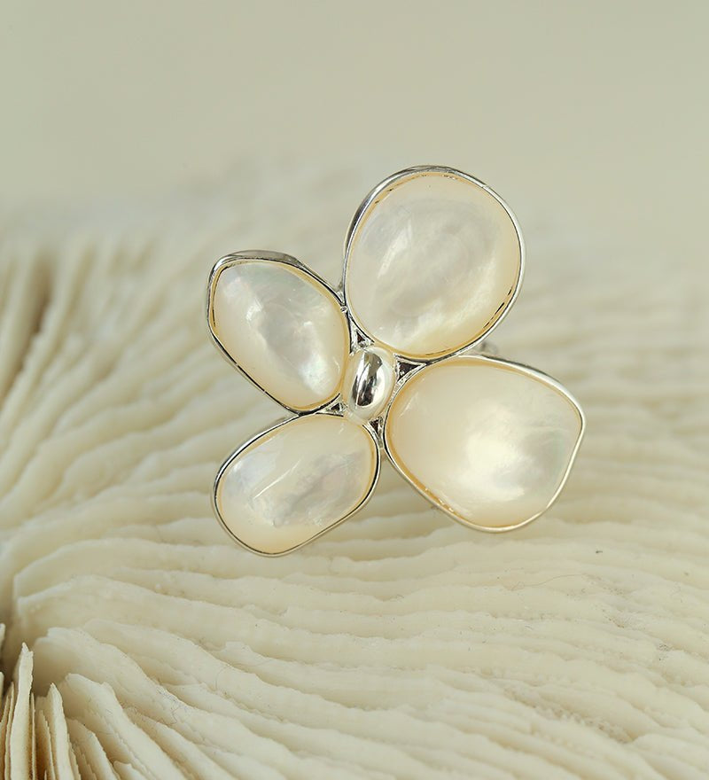 Lilac Blossom White & Gray Mother - of - Pearl Elegant Ring - floysun