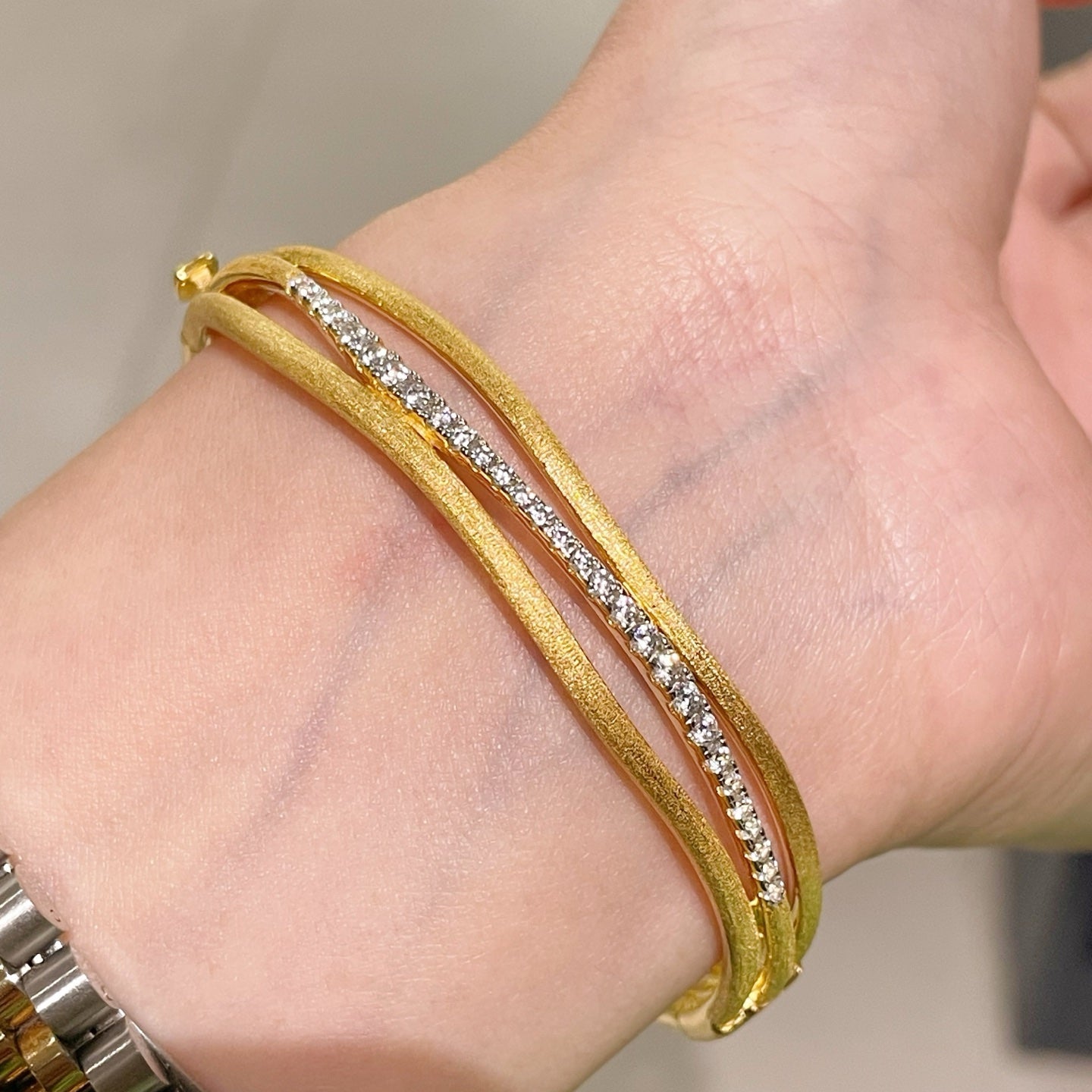 LinAura Textured Line & Pavé Diamond Cuff Bangle - floysun
