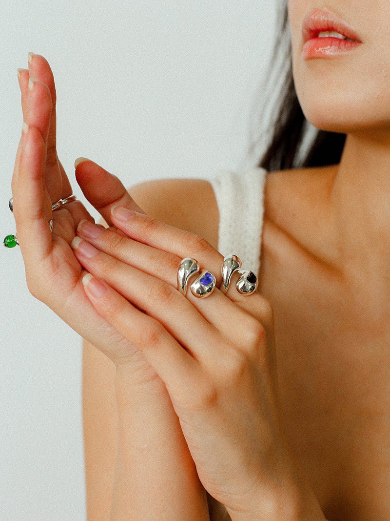 Liquid Light – Teardrop Glass Crossover Ring - floysun