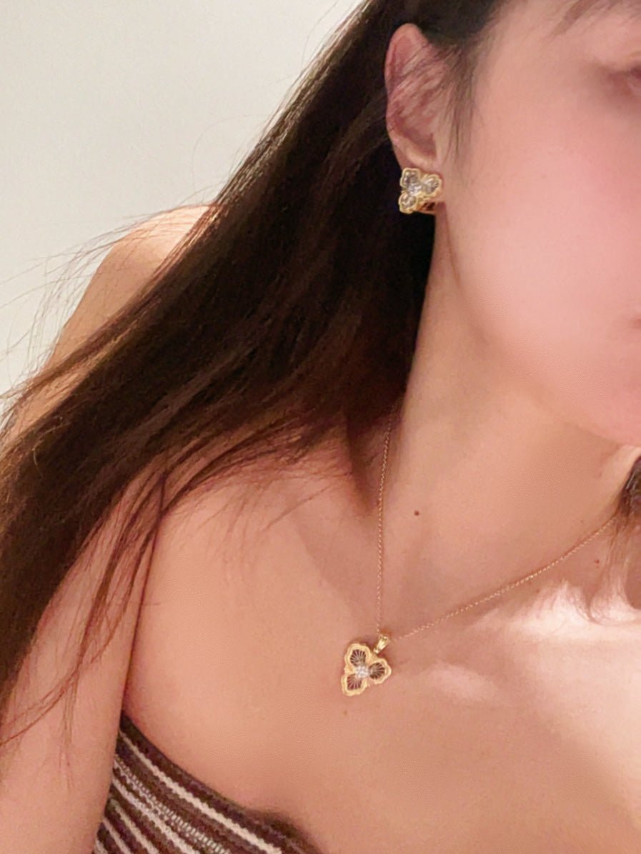 Lucky Clover Opera Heart Honeycomb Stud Earrings - floysun