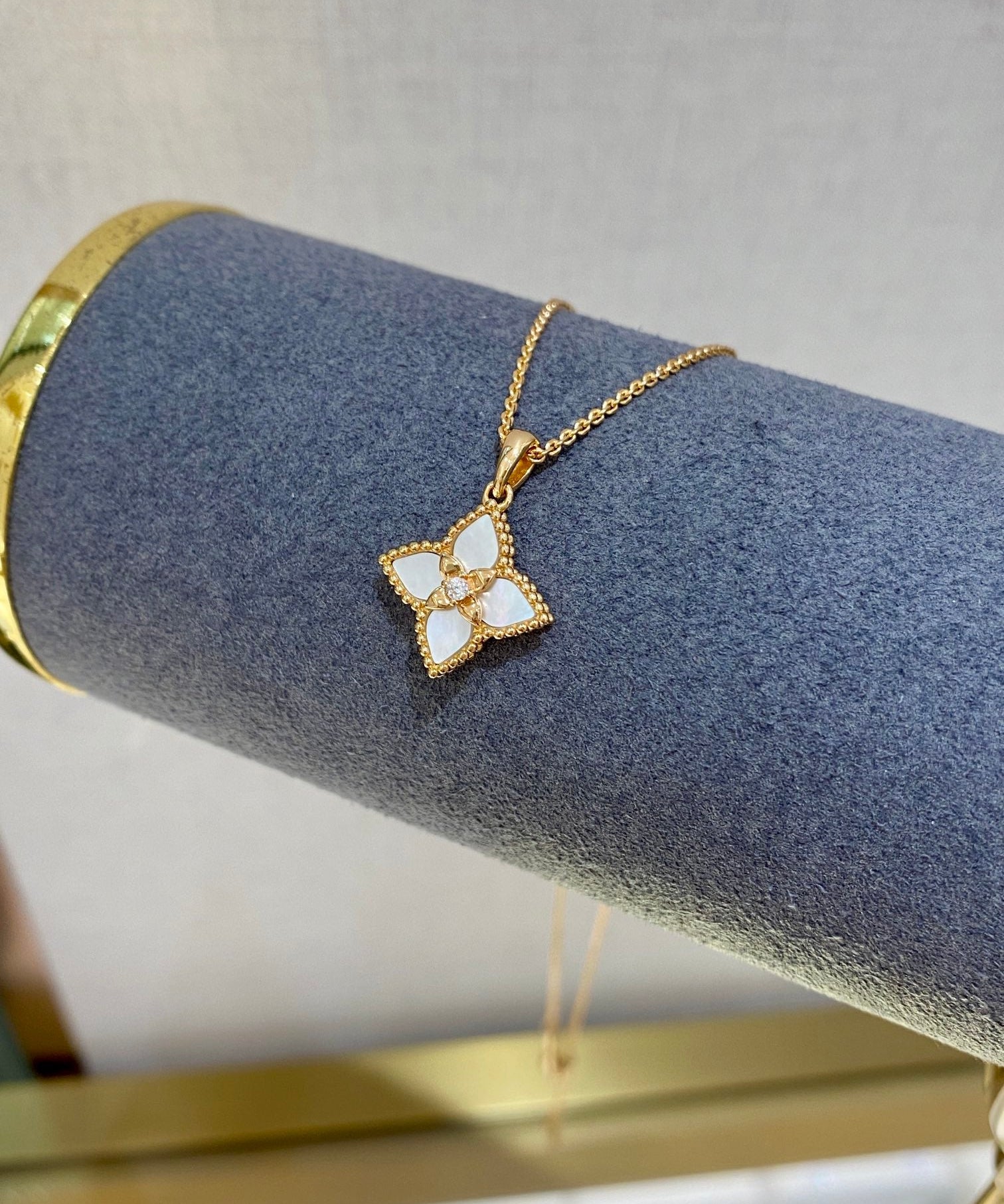 Luxury Clover Mother - of - Pearl Necklace 925S Champagne Gold Clavicle Chain - floysun