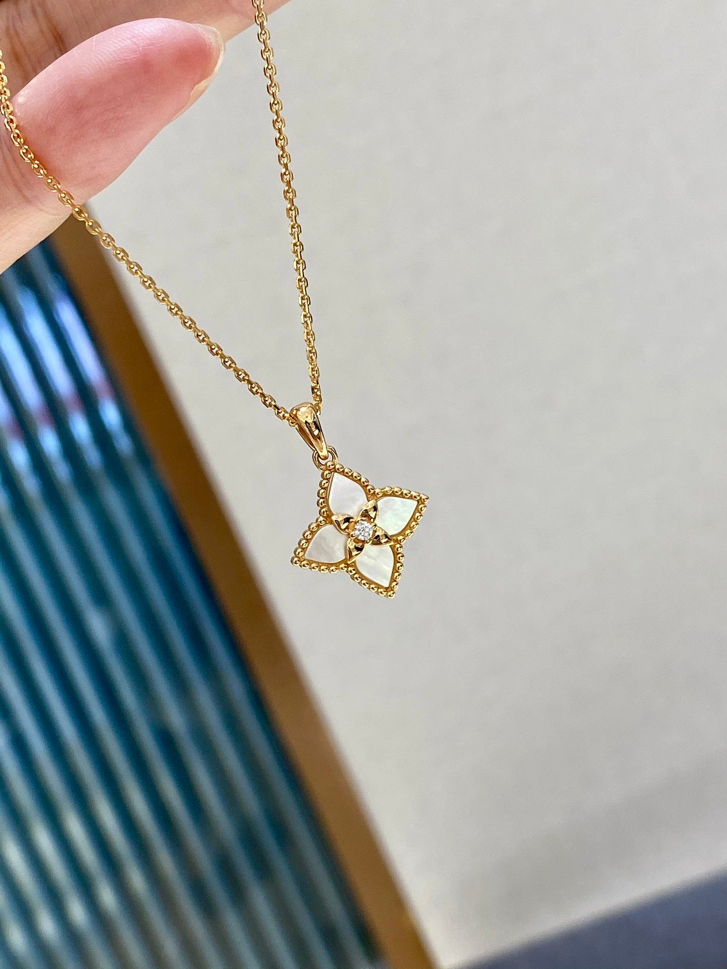 Luxury Clover Mother - of - Pearl Necklace 925S Champagne Gold Clavicle Chain - floysun