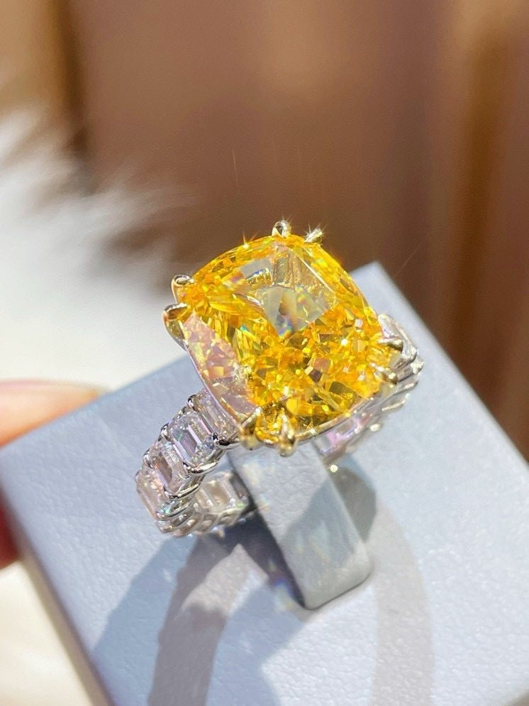 Luxury Cushion - Cut Yellow Lab Diamond Ring - floysun
