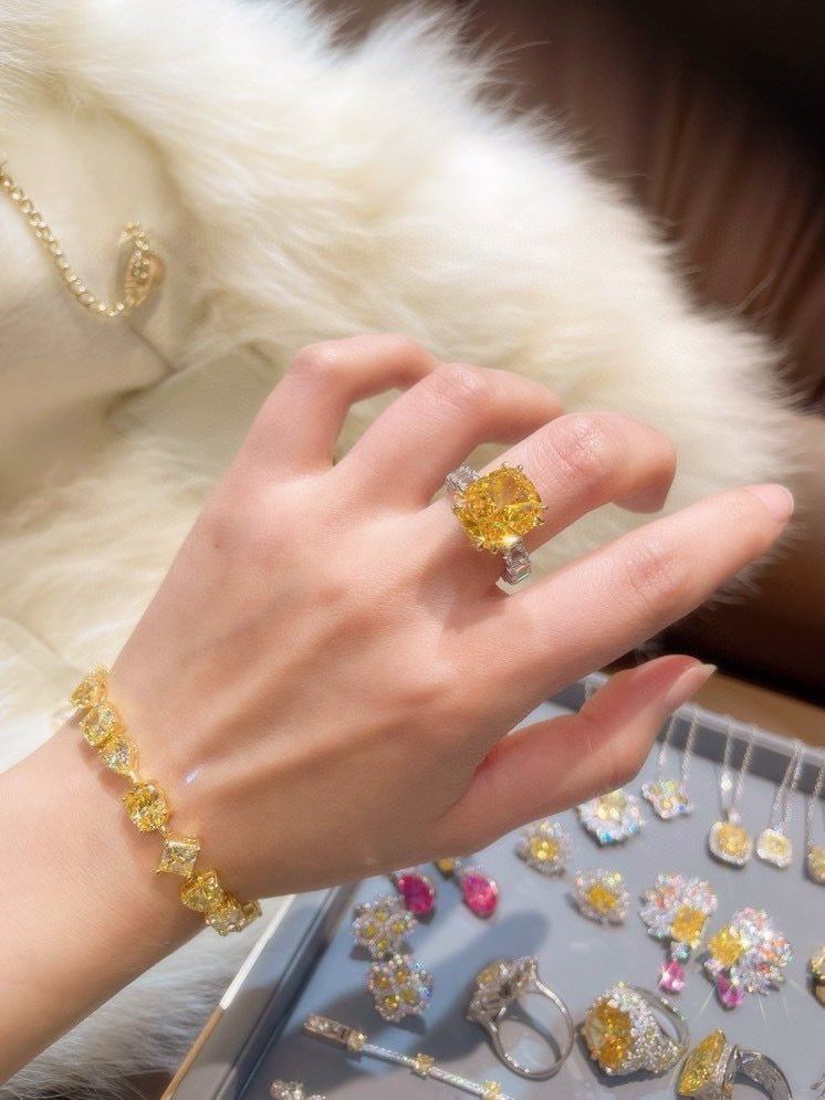 Luxury Cushion - Cut Yellow Lab Diamond Ring - floysun