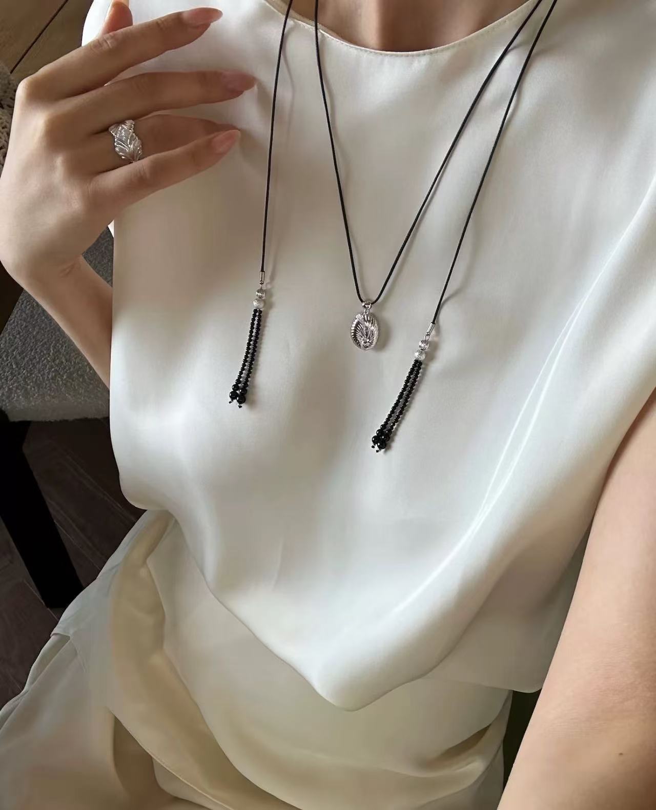 Luxury Perfume Bottle Pendant Necklace - floysun