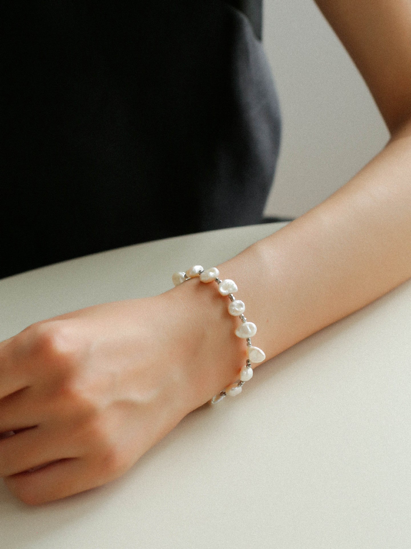 Luxury Shining Passepartout Crushed Baroque Pearl Bracelet - floysun