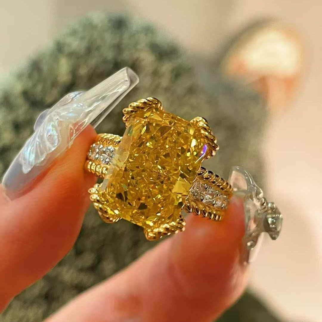 Luxury Twisted Band Cushion Synthetic Yellow Diamond Ring - floysun