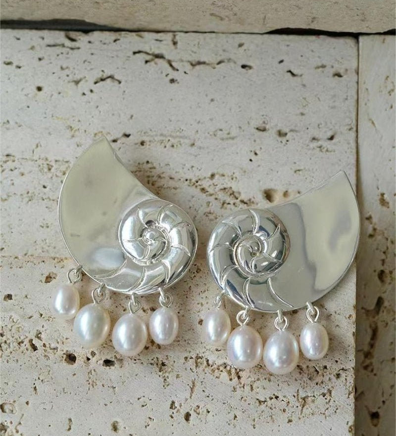 Metallic Conch Pearl Statement Drop Earrings - floysun