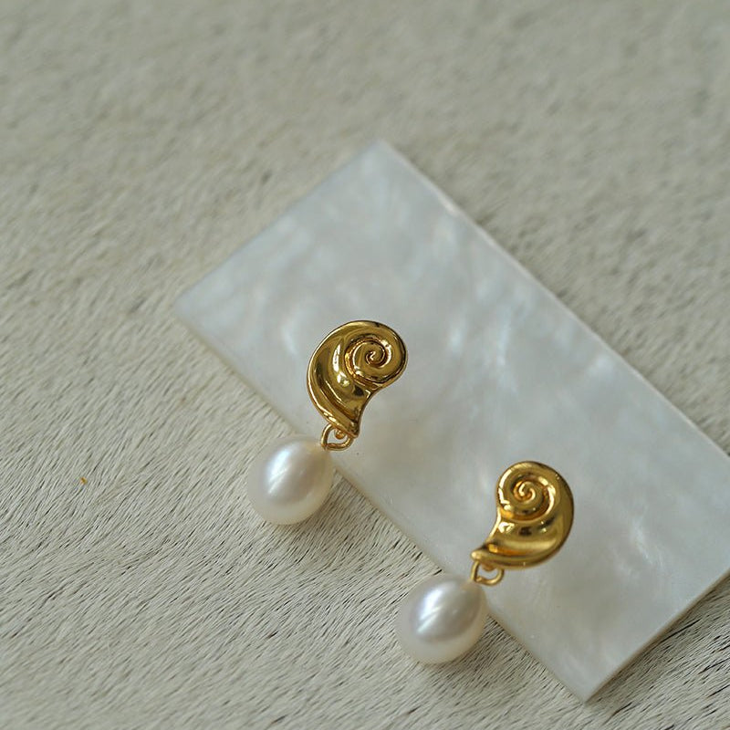 Metallic Conch Pearl Statement Drop Earrings - floysun