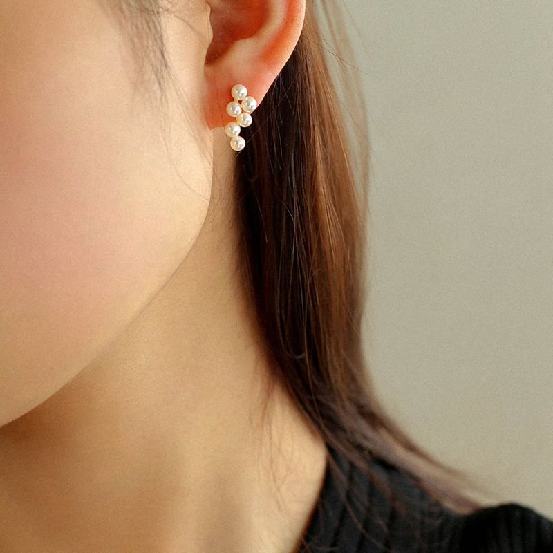 Mini Grape Freshwater Pearl Stud Earrings - floysun