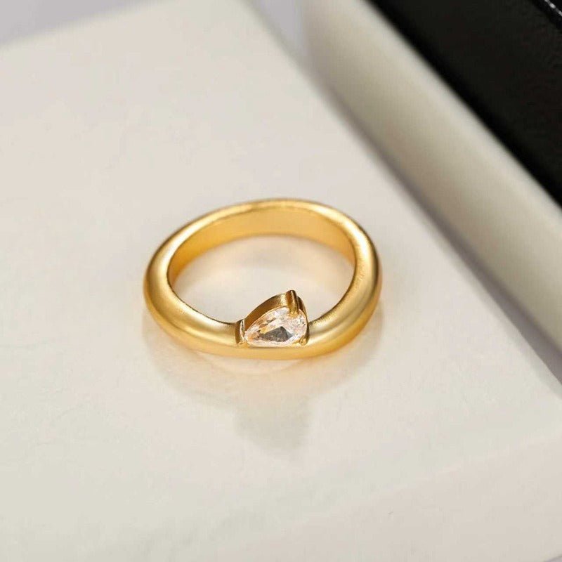 Minimal 925 Silver Teardrop Zircon Ring - floysun