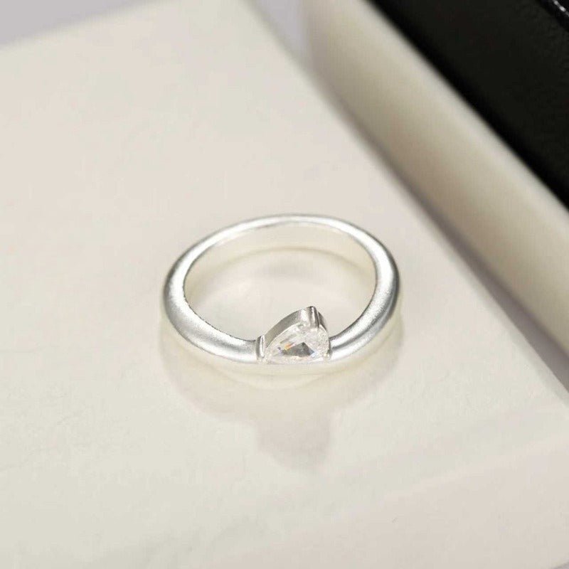 Minimal 925 Silver Teardrop Zircon Ring - floysun