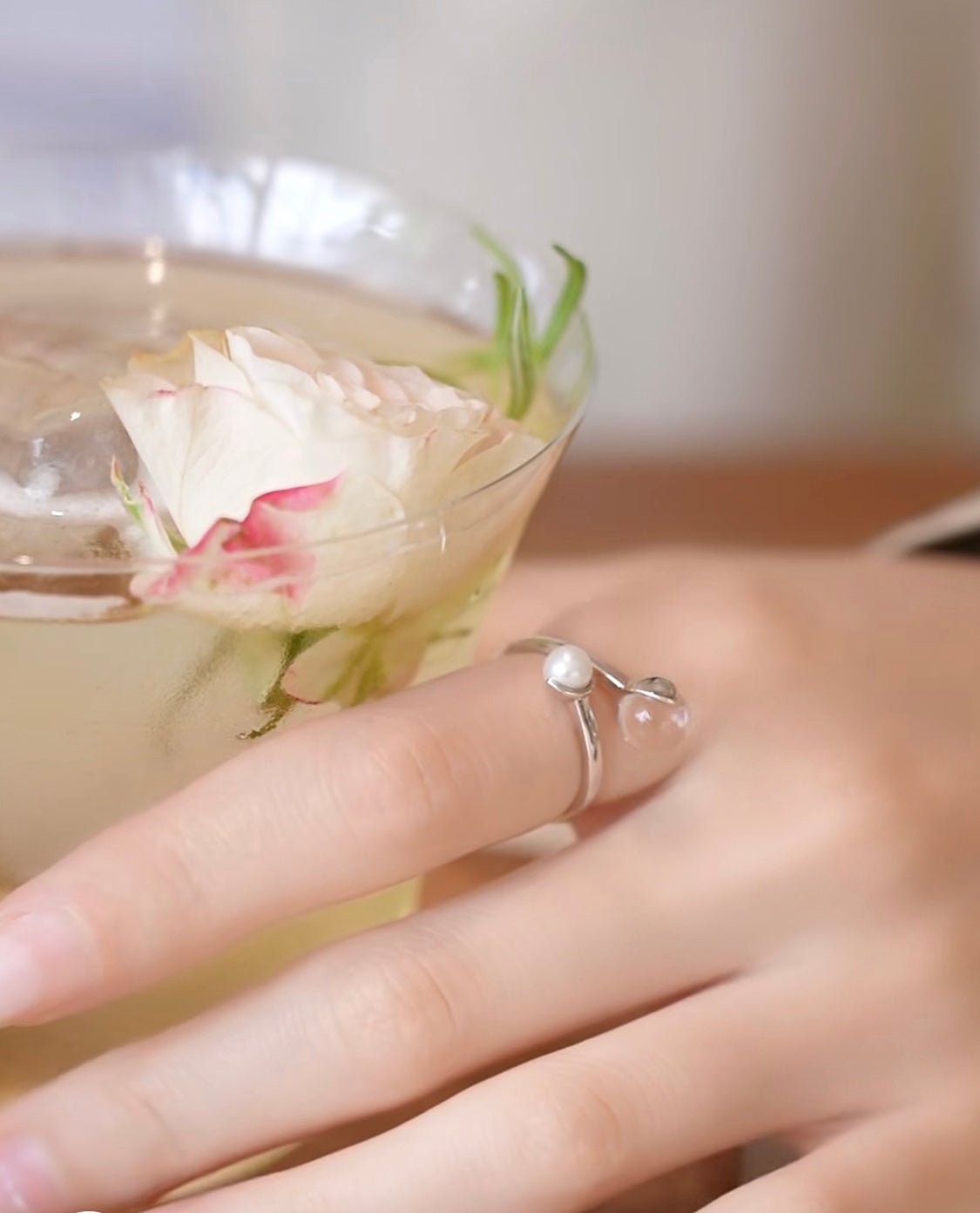 Minimal Elegant Clear Glass & Faux Pearl Adjustable Open Ring - floysun