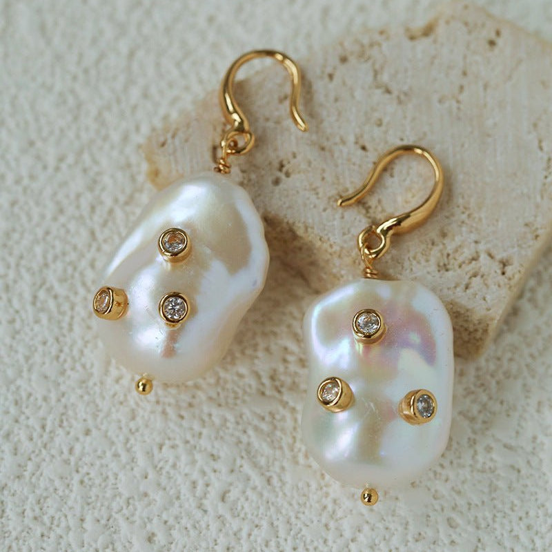 Minimal Elegant Inlaid Cubic Zirconia Baroque Freshwater Pearl Hook Earrings - floysun