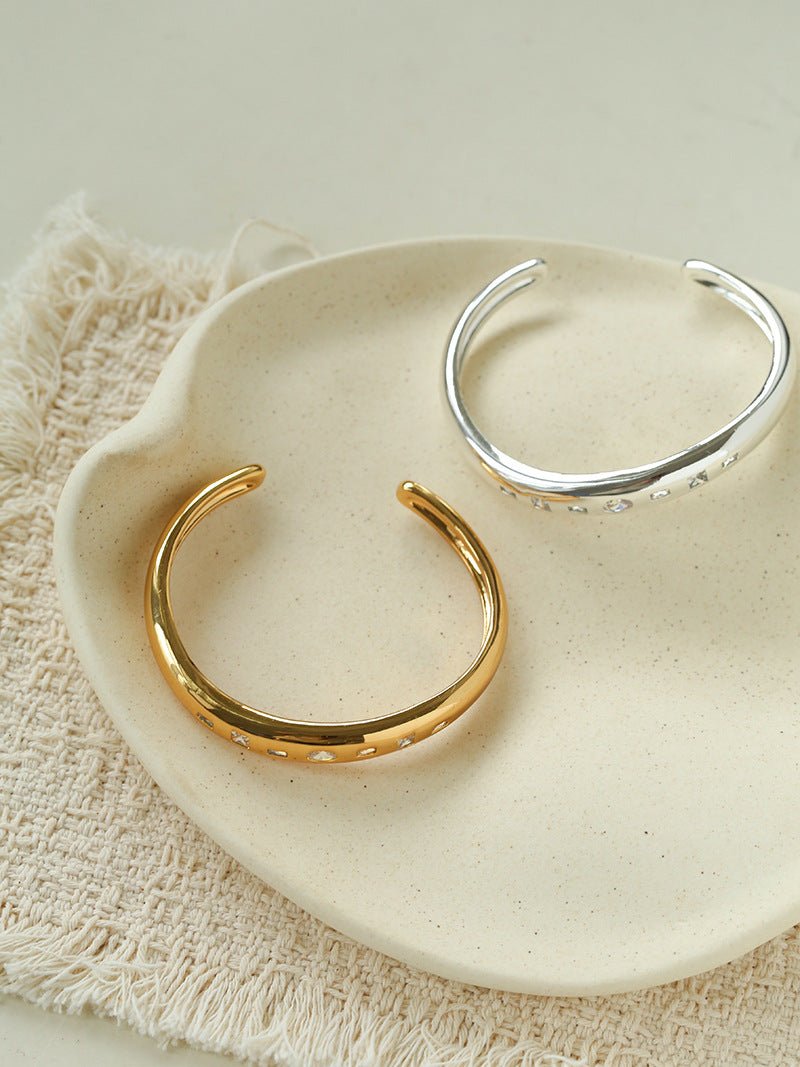 Minimal Scattered Mixed-Cut Zircon Open Cuff Bracelet - floysun