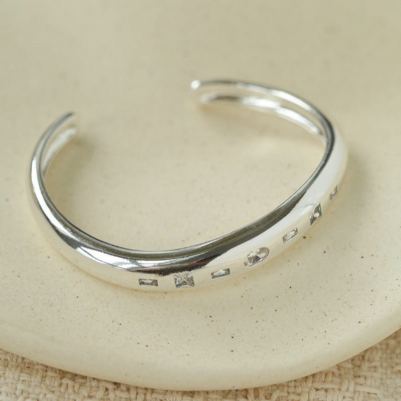 Minimal Scattered Mixed-Cut Zircon Open Cuff Bracelet - floysun