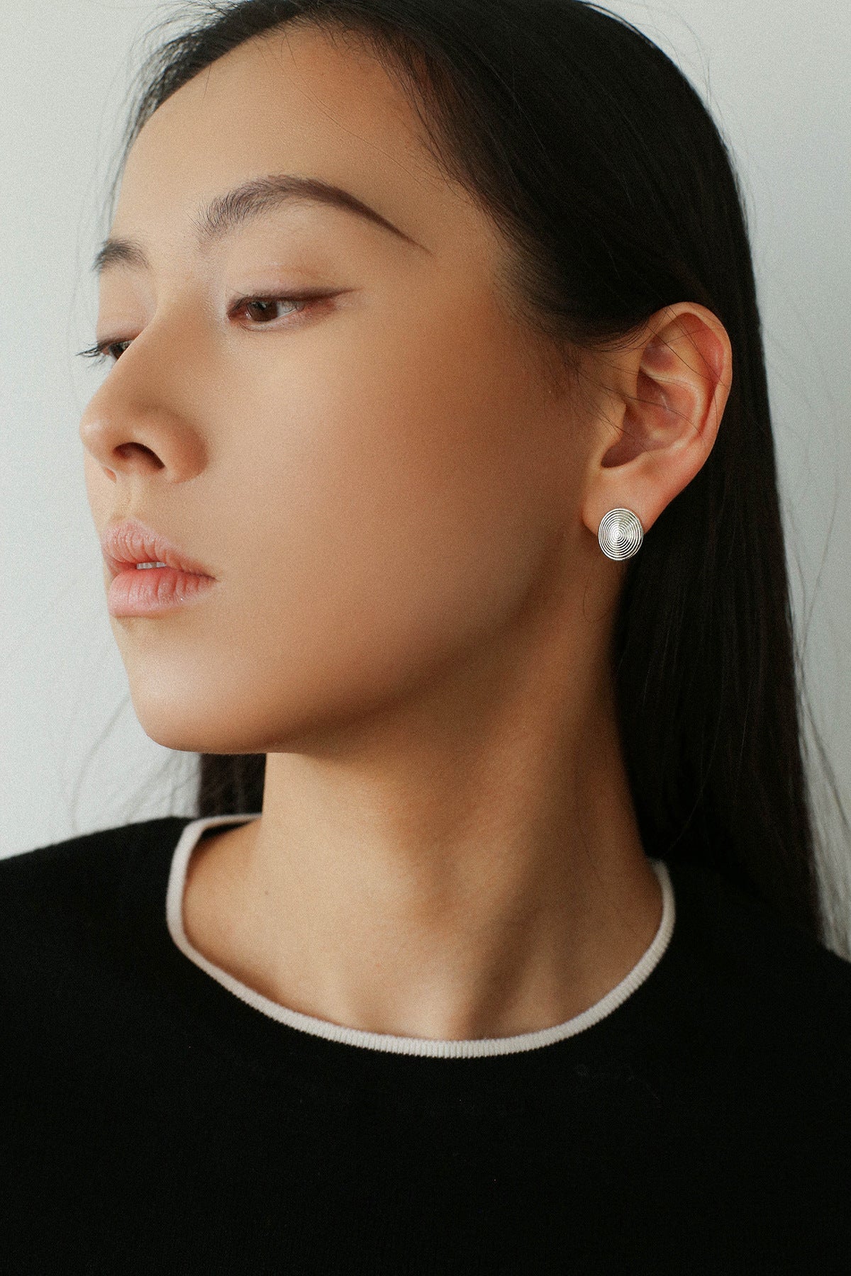 Minimal Spiral Textured Stud Earrings - floysun