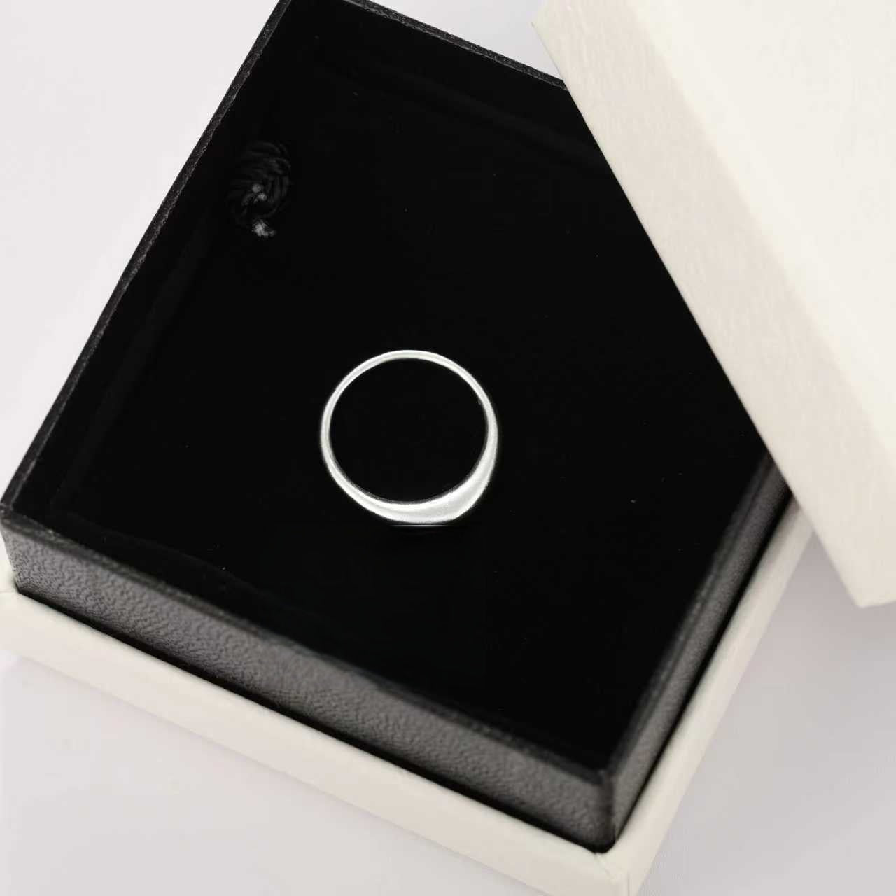 Minimal Sterling Silver Band Ring - floysun