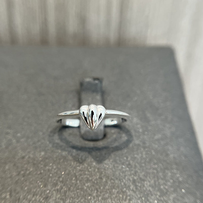 Minimalist 3D Heart Ring - Sterling Silver - floysun