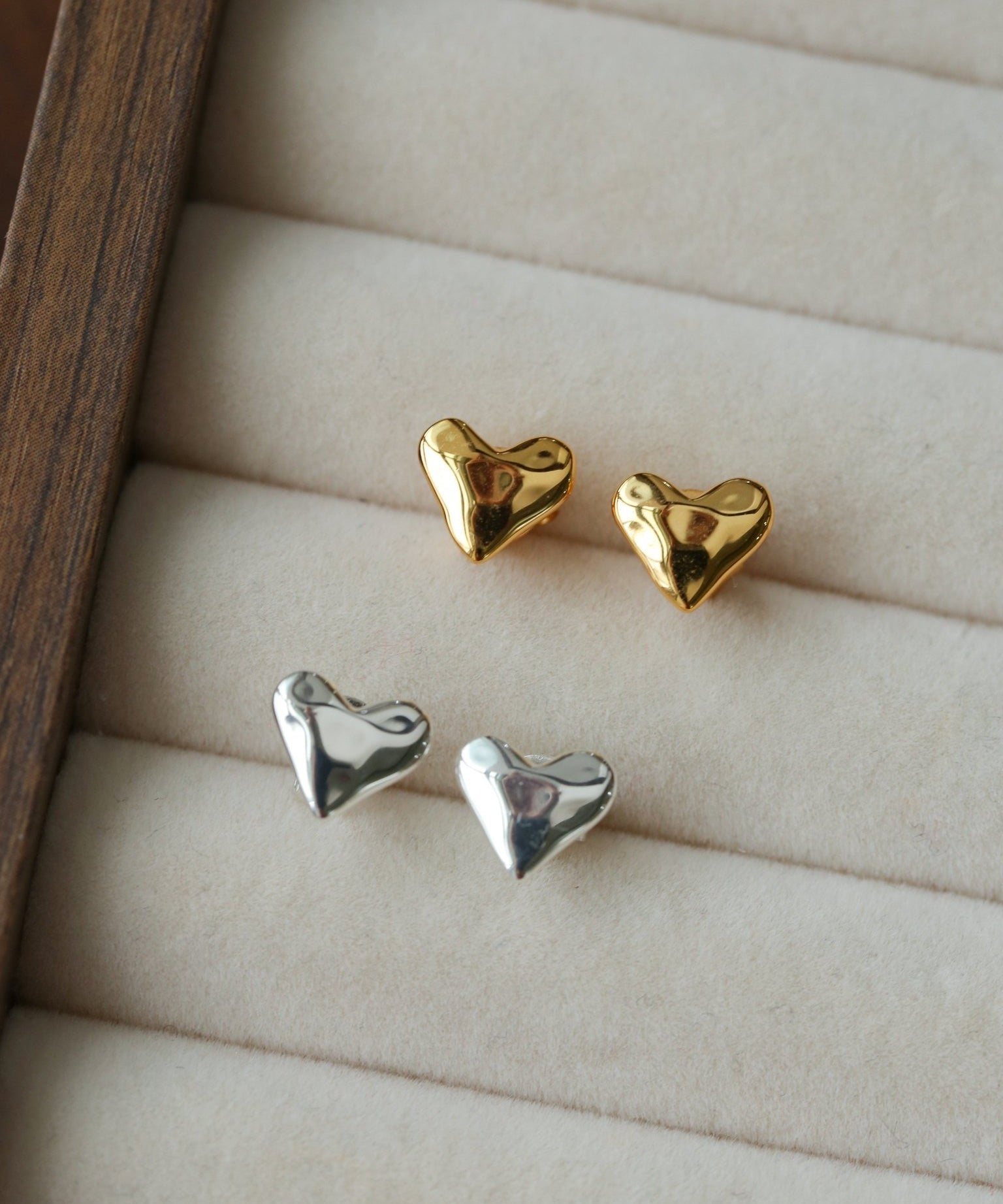 Minimalist 3D Heart Stud Earrings - Sleek 925 Sterling Silver Daily Studs - floysun