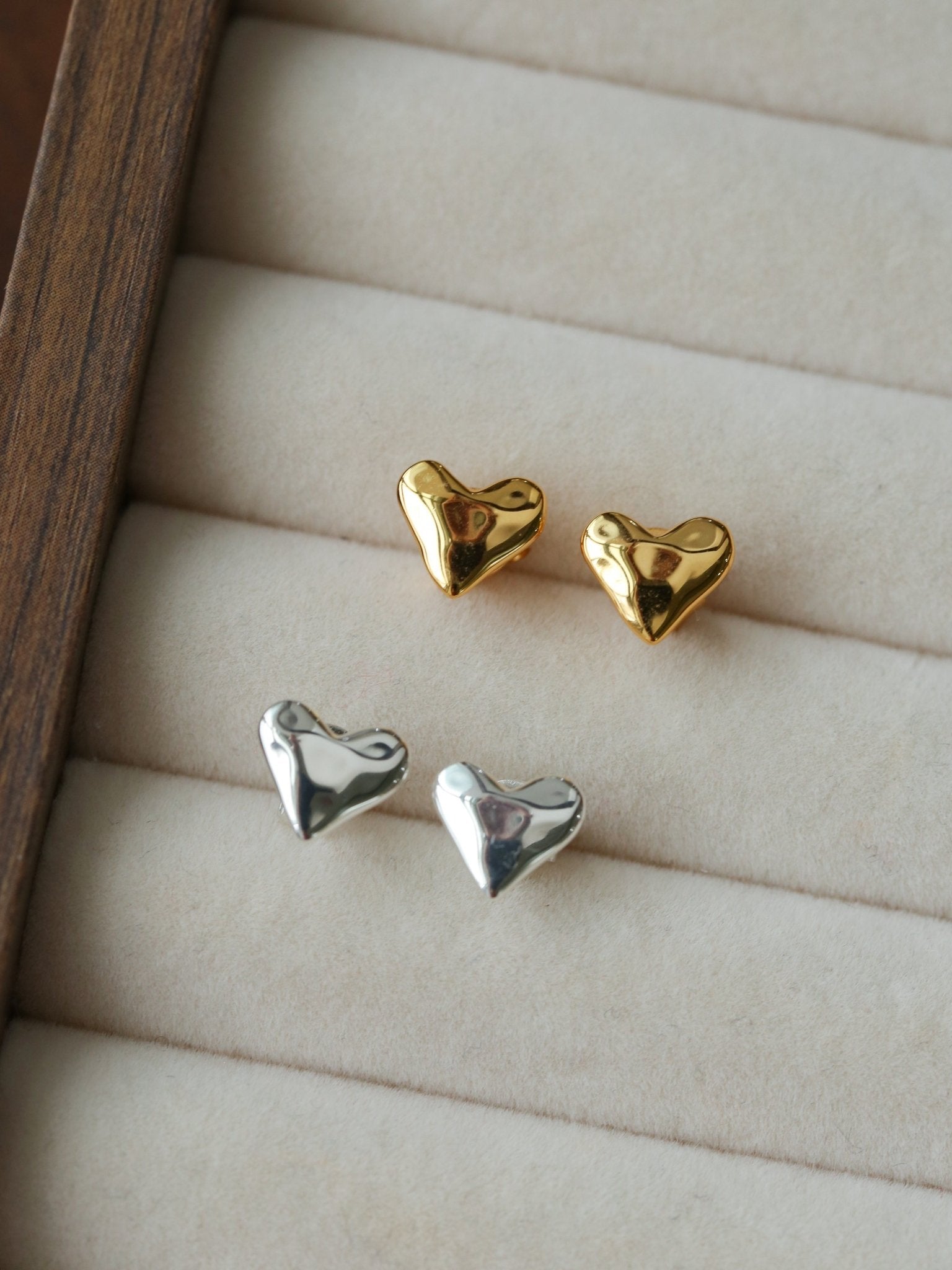 Minimalist 3D Heart Stud Earrings - Sleek 925 Sterling Silver Daily Studs - floysun