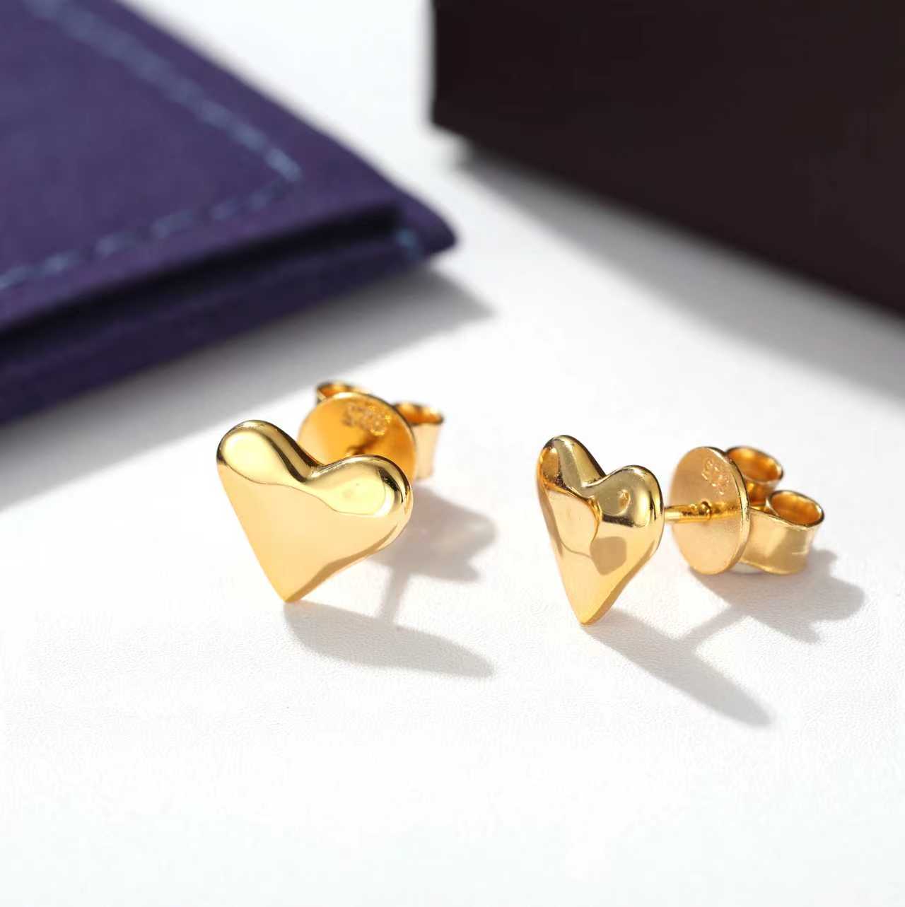 Minimalist 3D Heart Stud Earrings - Sleek 925 Sterling Silver Daily Studs - floysun