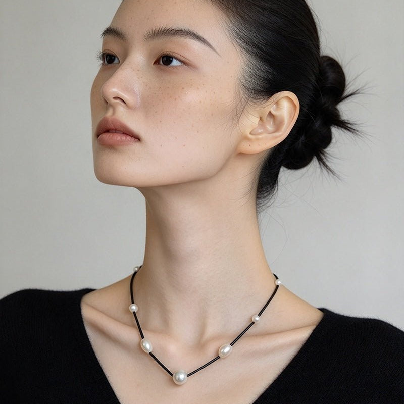 Minimalist Black Glass & Freshwater Pearl Beaded Necklace - floysun