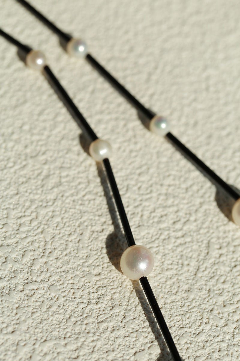 Minimalist Black Glass & Freshwater Pearl Beaded Necklace - floysun