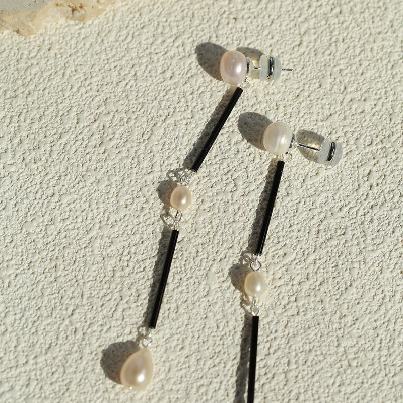 Minimalist Black Glass & Freshwater Pearl Drop Earrings - floysun