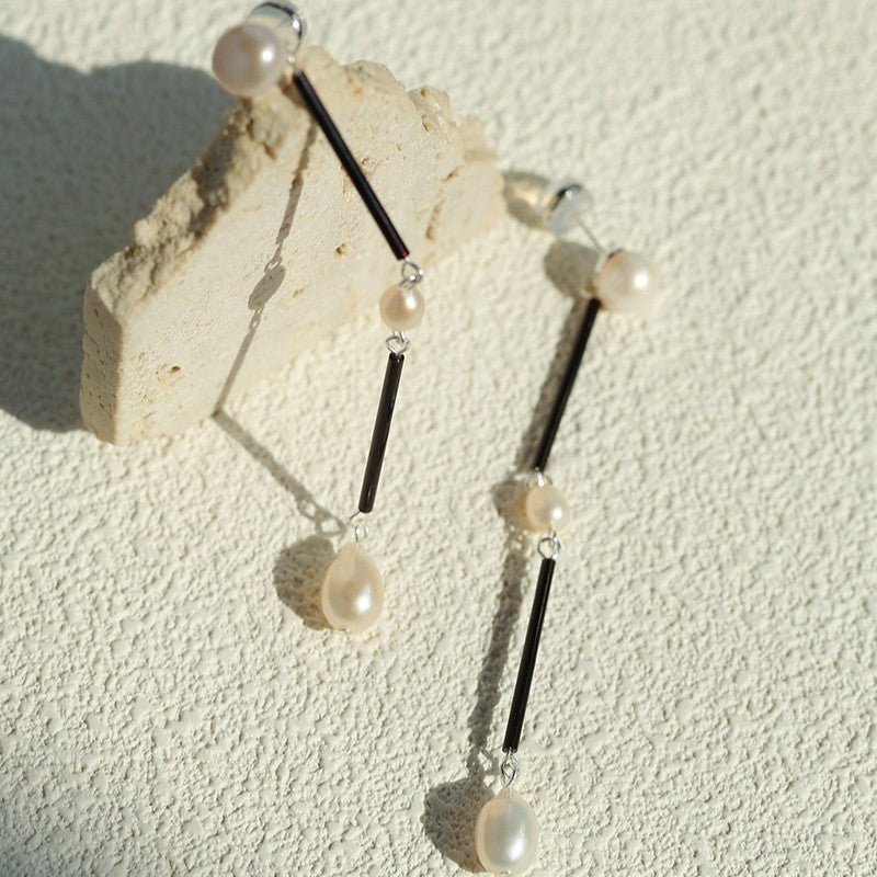 Minimalist Black Glass & Freshwater Pearl Drop Earrings - floysun