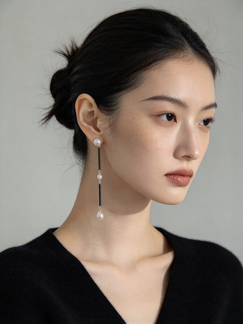 Minimalist Black Glass & Freshwater Pearl Drop Earrings - floysun