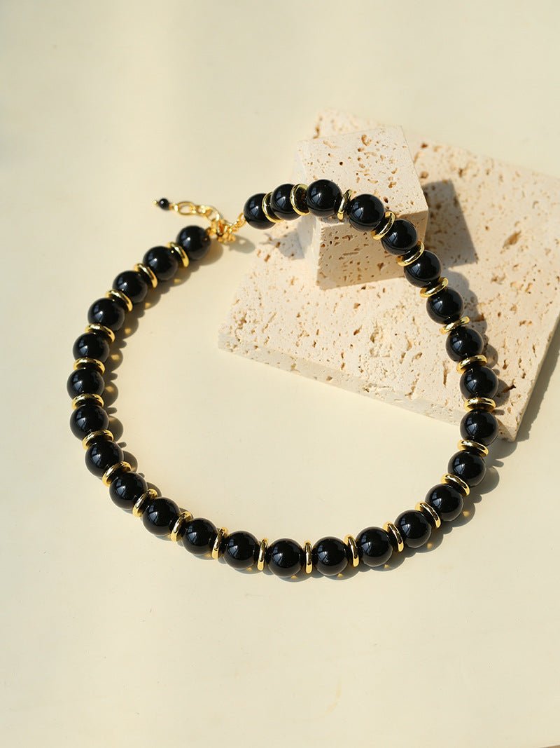 Minimalist Black Onyx & Gold Disc Necklace - floysun