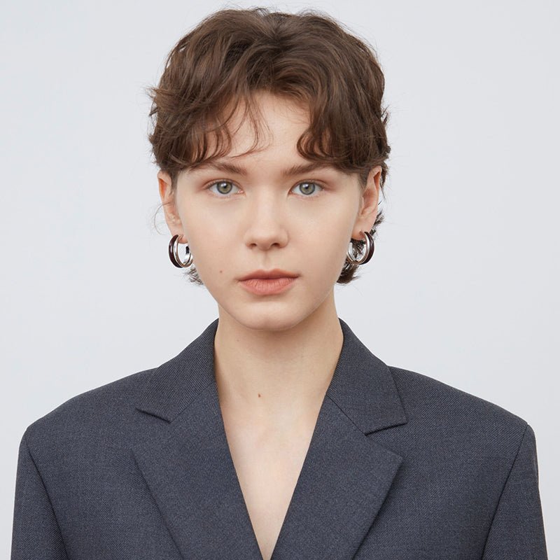 Minimalist Chocolate Double - Band Enamel Huggie Earrings – Brown & White - floysun