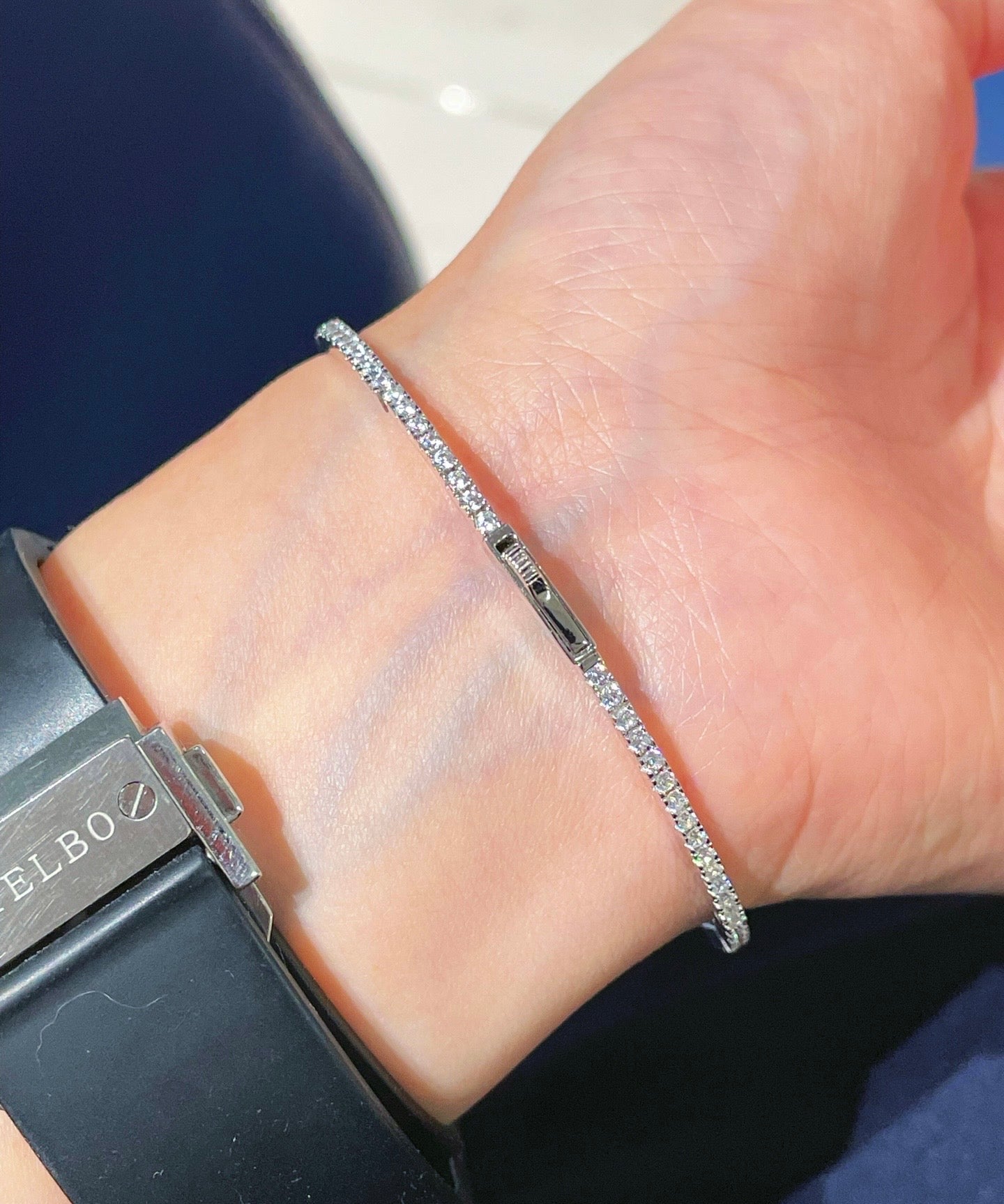 Minimalist Diamond Bangle with Rebound Elastic Design - floysun