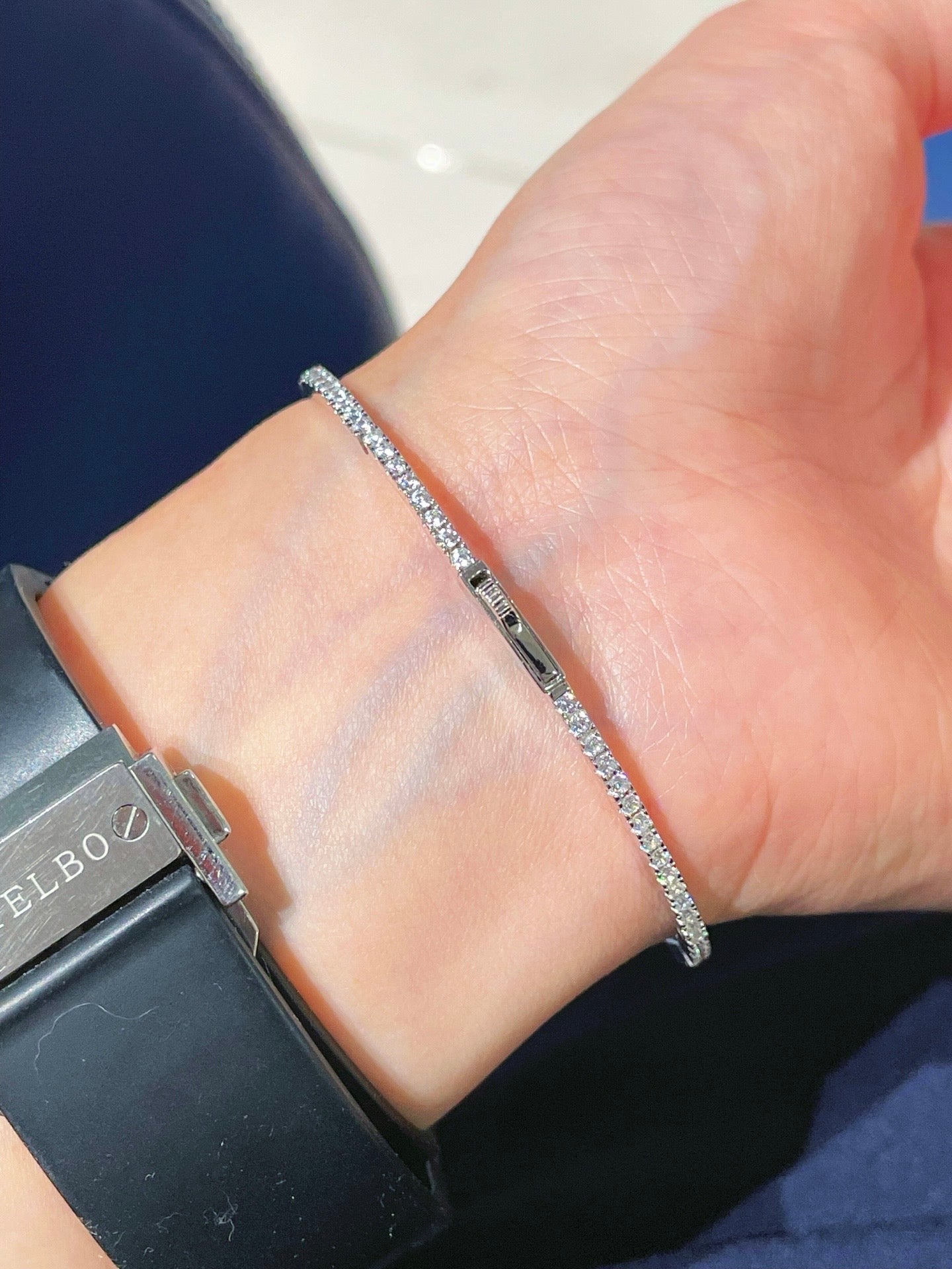 Minimalist Diamond Bangle with Rebound Elastic Design - floysun
