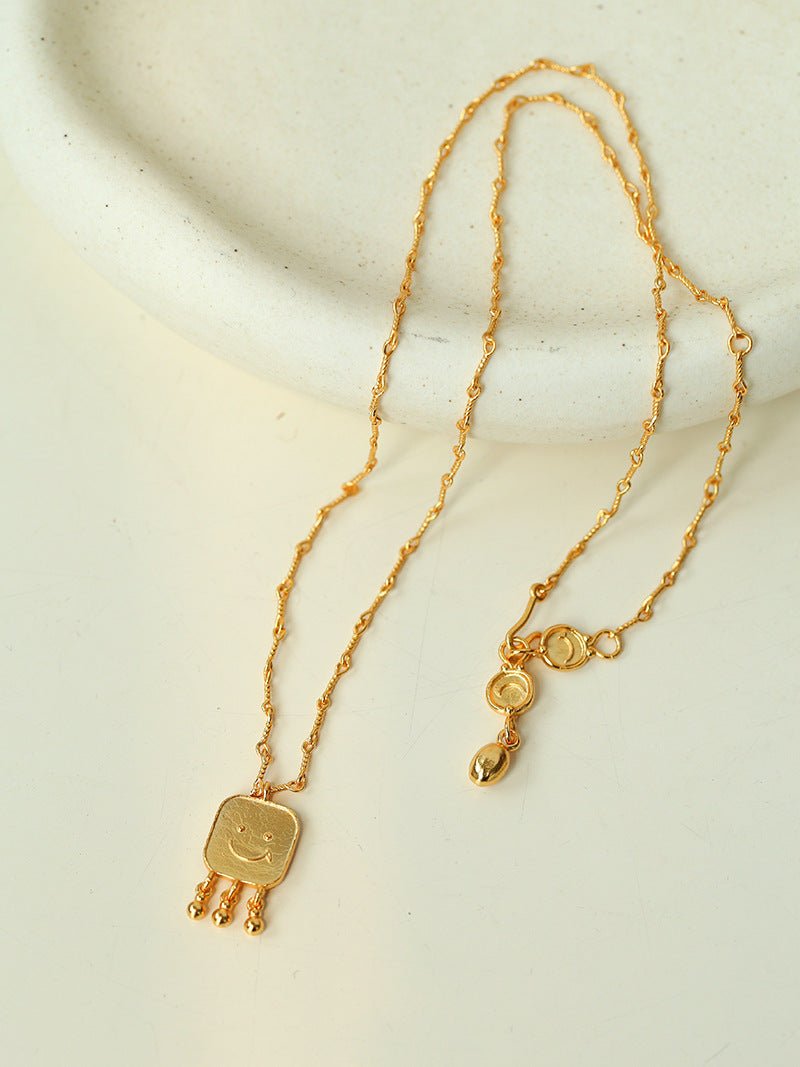 Minimalist Emotion Square Smiley Pendant Necklace - floysun