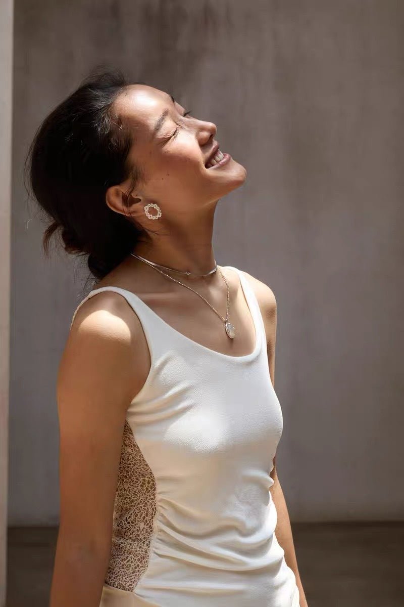 Minimalist Four - Leaf Clover Herringbone Chain Necklace - Sleek S925 Sterling Silver Liquid Snake Chain - floysun