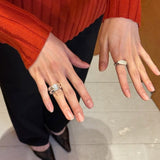 Minimalist Luxury Solid Ribbed Band Ring - floysun