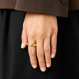 Minimalist Luxury Solid Ribbed Band Ring - floysun
