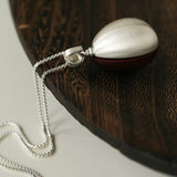 Minimalist Oval Brushed Ebony Magnetic Long Necklace - floysun