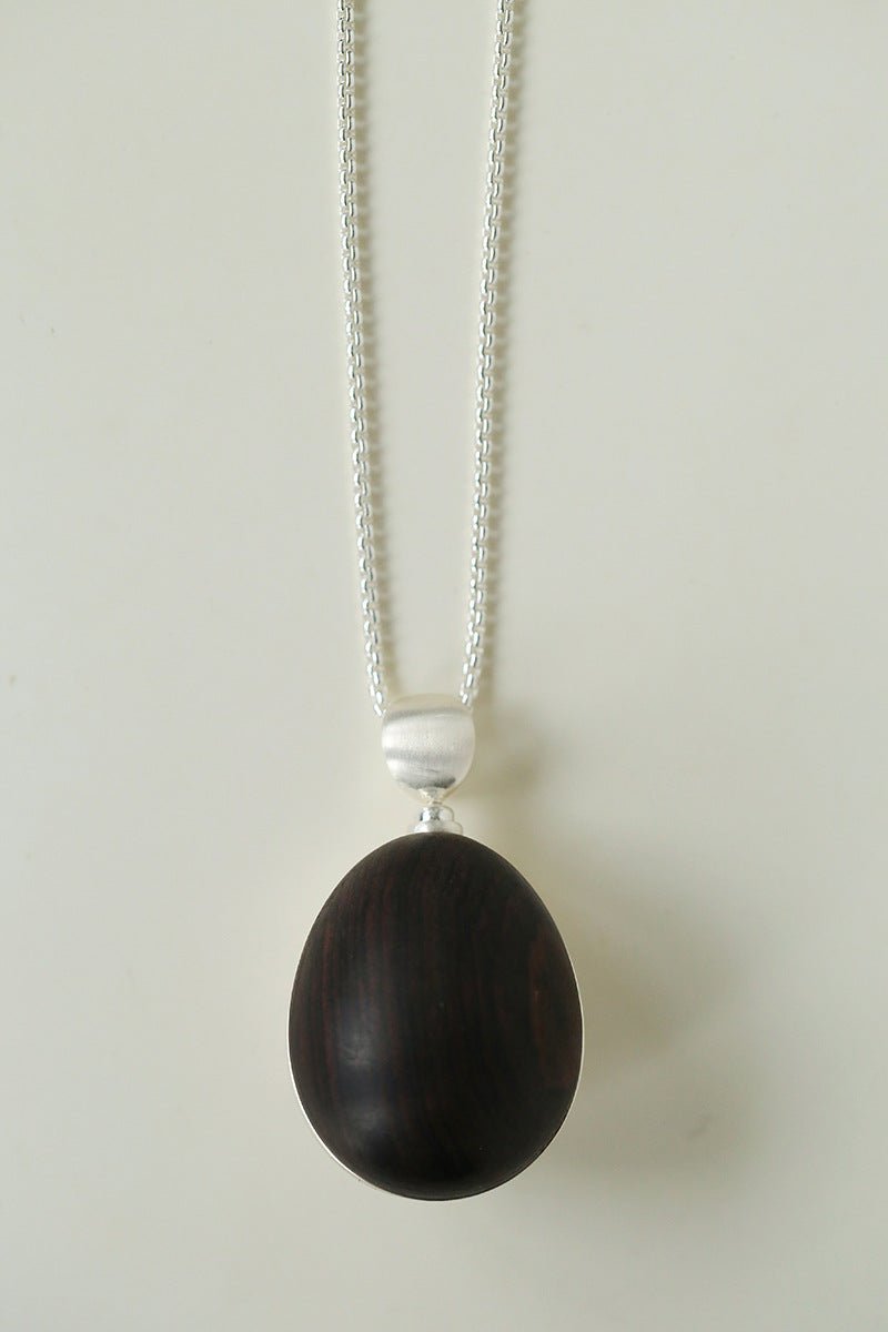 Minimalist Oval Brushed Ebony Magnetic Long Necklace - floysun
