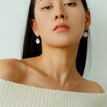 Minimalist Oval Drop Earrings with Black Onyx / White Mother - of - Pearl - floysun